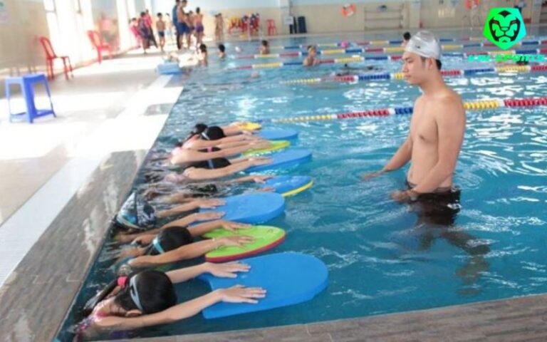 Khám phá những khóa học bơi của trẻ em
